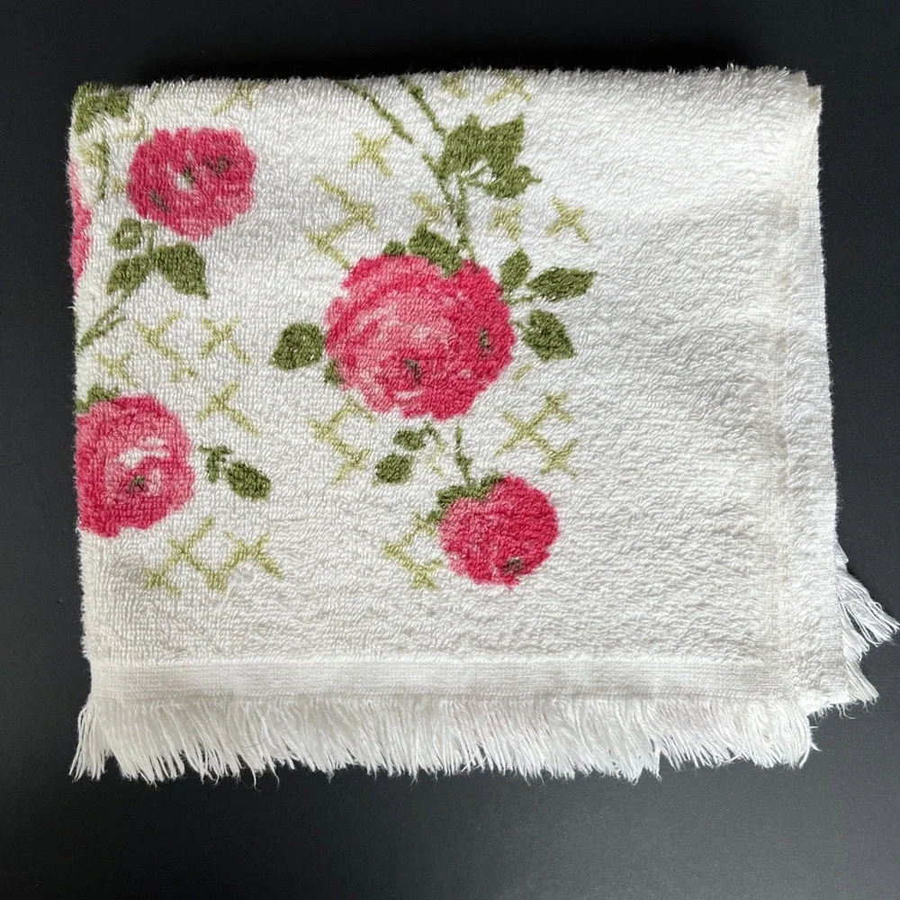 VTG MCM Cannon Pink Green Rose Floral Flower Pattern Graphic Fringe Bath Towel